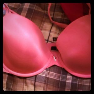 Vs 34DDD bra